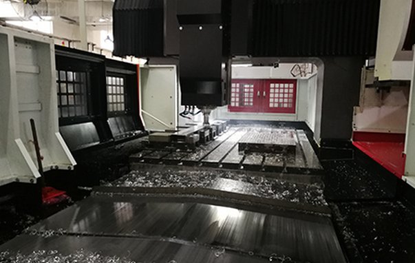 大型cnc加工中心如何保障產品質量和生產效率？